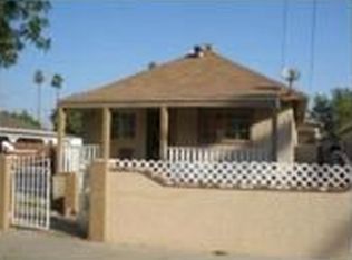 2327 10th St, Riverside, CA 92507