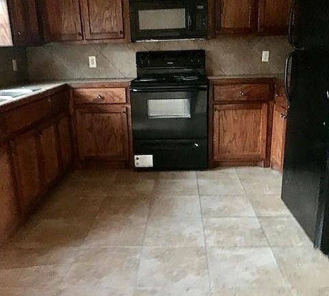 5th image of 2403 W Candlelight Ln #2