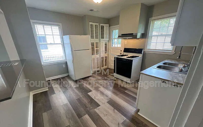 2 bed, 1.0 bath, 875 sqft, $995 — Photo 4