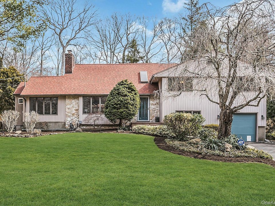 1st image of 9 Cold Spring Hills Road