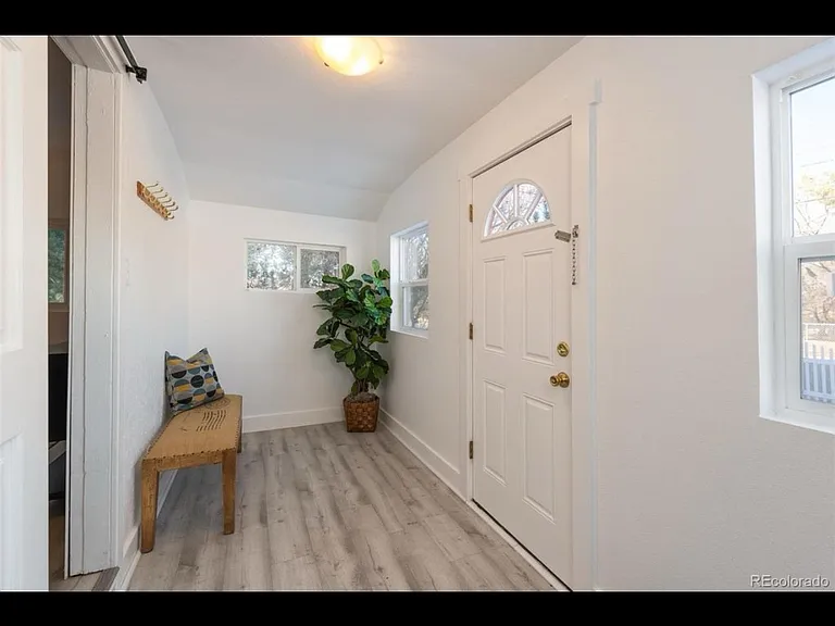 3070 W 54th Ave — Photo 2