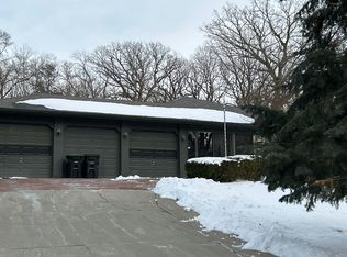 9925 N 31st St, Omaha, NE 68112