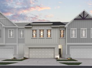761 Point Place Dr, Loganville, GA 30052
