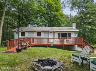 5112 Cresco Dr, Pocono Lake, PA