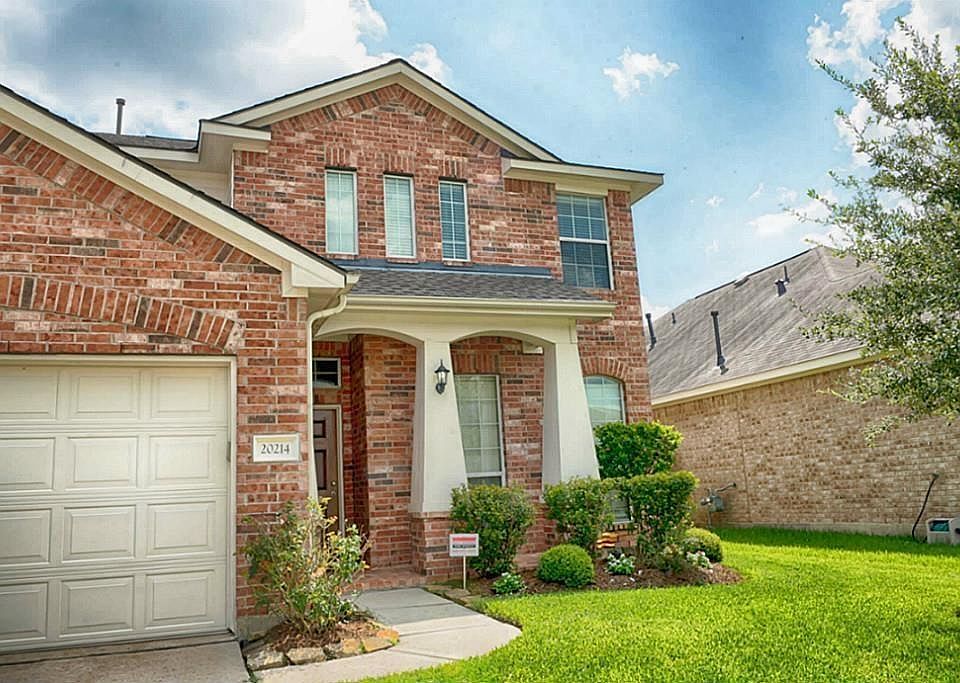 1st image of 20214 Niagara Falls Dr