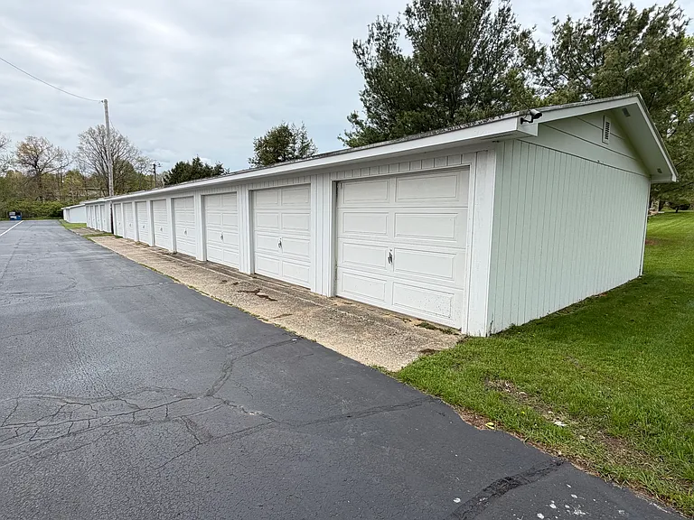 6113 Red Arrow Hwy #A — Photo 13