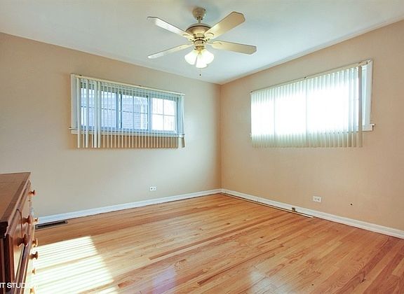 5th image of 5131 Jarvis Ave