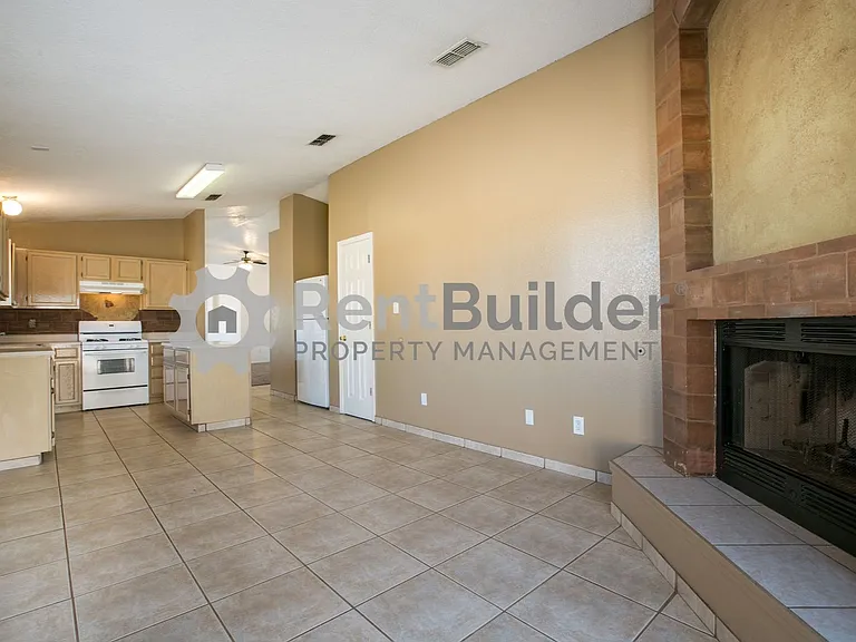 10749 Capricorn Pl NW — Photo 13