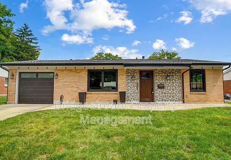 4354 Meadowcroft Rd — Photo 1