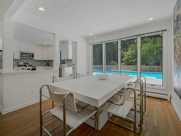 88 Rutland Rd — Photo 8