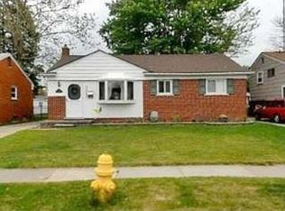 32671 Benson Dr, Westland, MI 48185