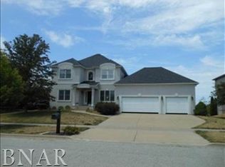 41 Pebblebrook Ct, Bloomington, IL 61705