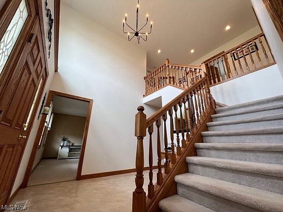 4th image of 9333 Grand Oak Dr