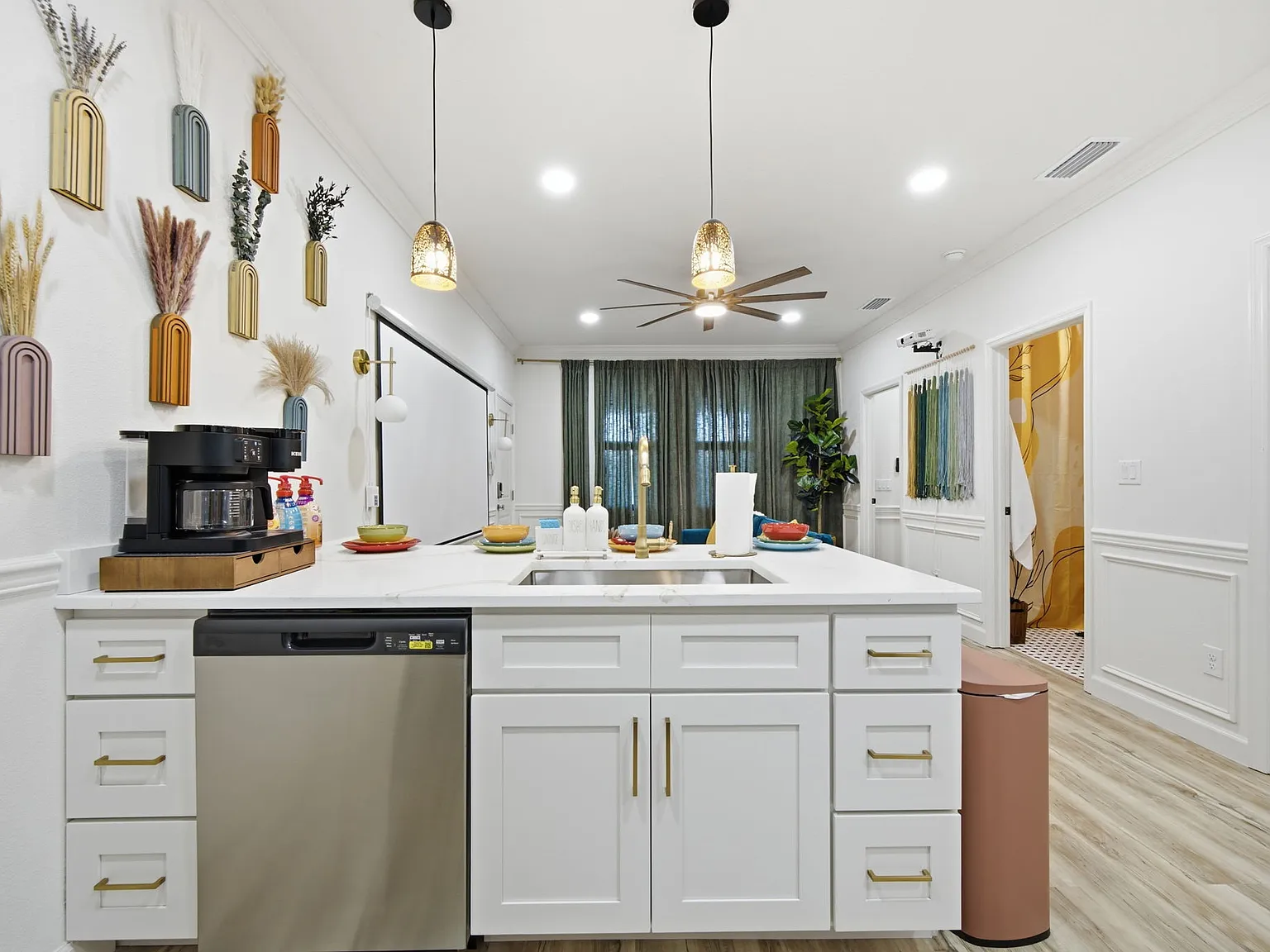 2 bed, $4,300 — Photo 4