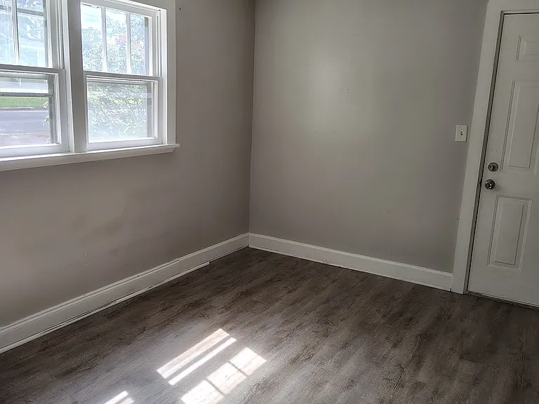 1604 Sherrod Ave — Photo 7