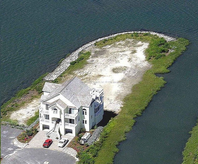 1st image of 39421 Waters Edge Way