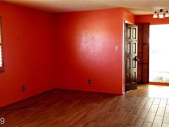 2nd image of 3130 Hebard Dr