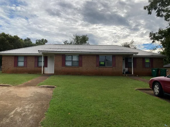 415 Station Crossing Dr, Albany, GA 31721