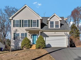 658 Park Ave, Bloomfield, CT 06002
