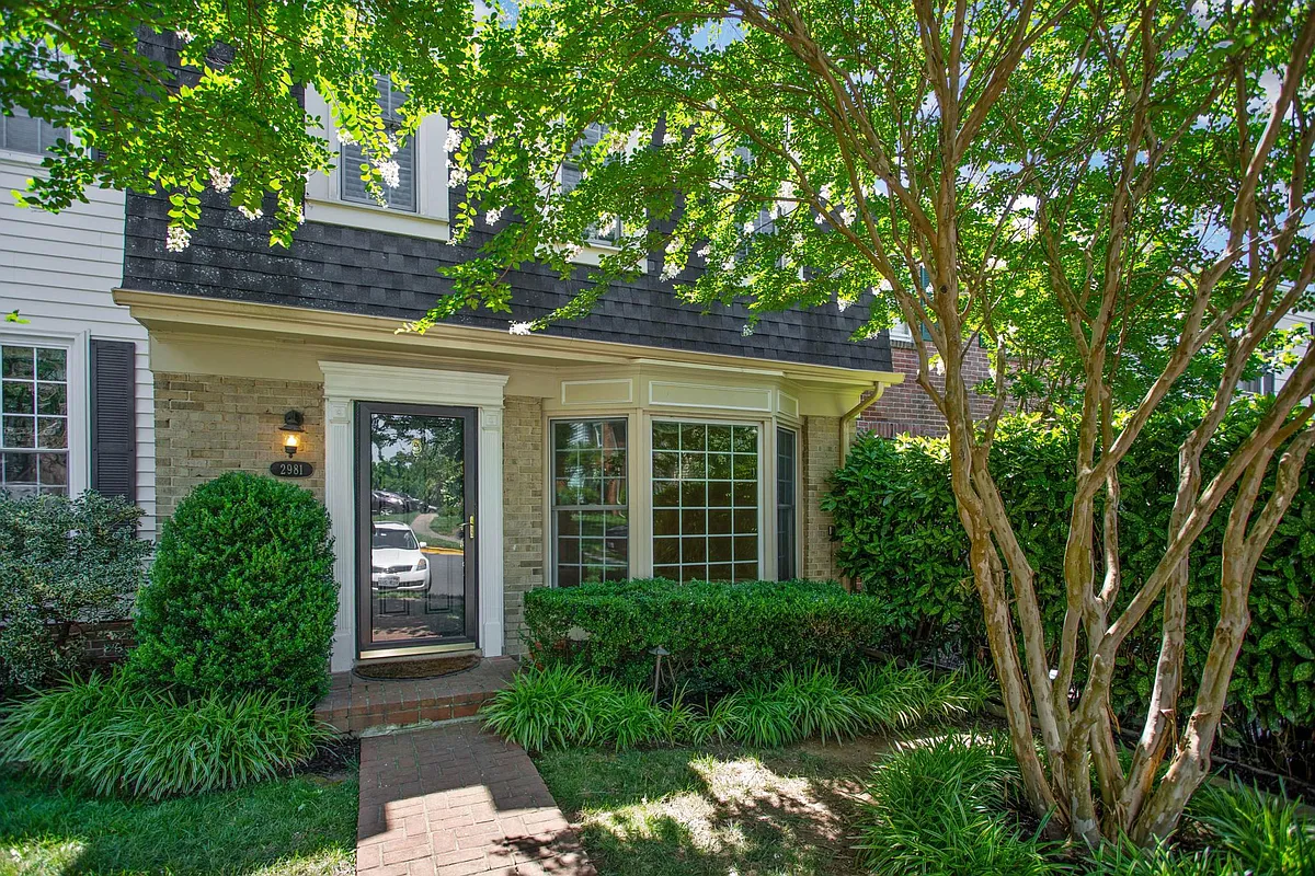 Front - 2981 Cashel Ln