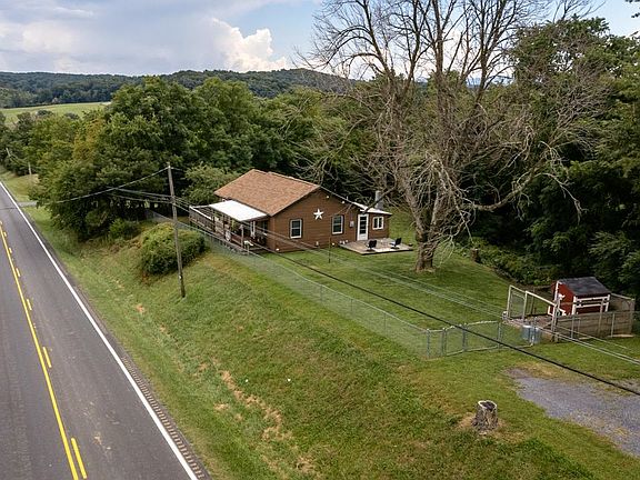 2nd image of 1366 Parkersburg Tpke