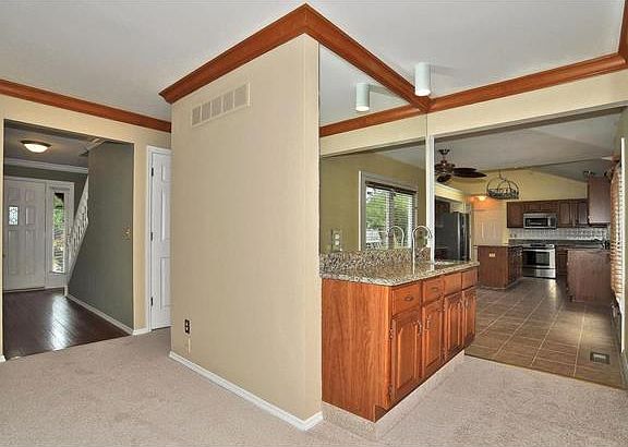 5th image of 15680 Coventry Farm Dr
