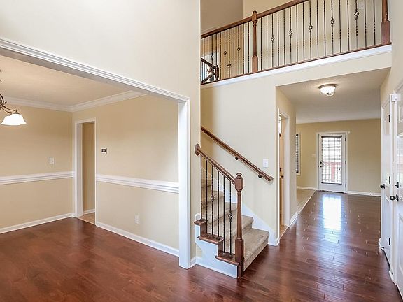 4th image of 3703 Windhaven Ct