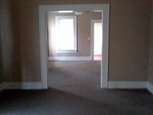 4th image of 419 Kings Hwy