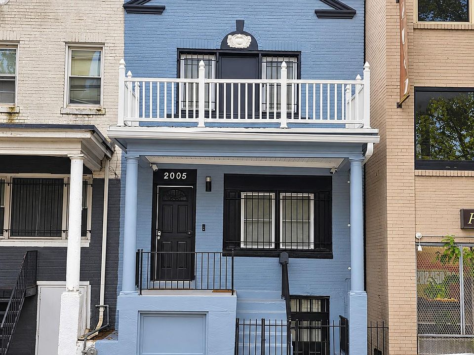 1st image of 2005 Benning Rd NE
