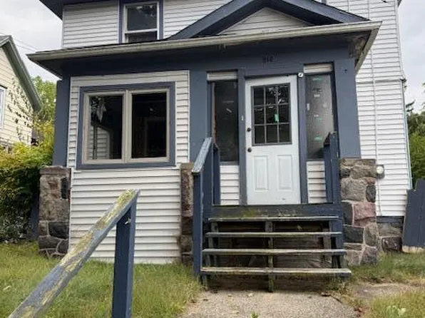 910 S Jackson St, Jackson, MI 49203