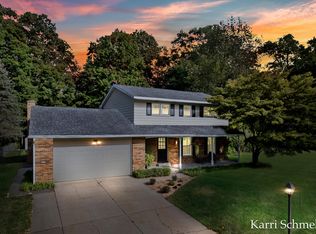 4700 Sandy Ln, Whitehall, MI 49461