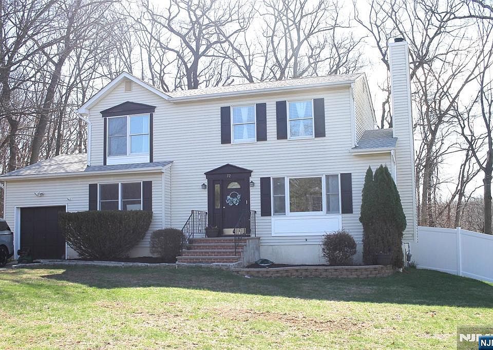 1st image of 72 Orben Dr