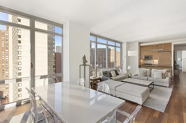 Rented by Douglas Elliman | media 16