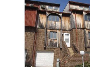 13 Servan Ct, Wilmington, DE 19805