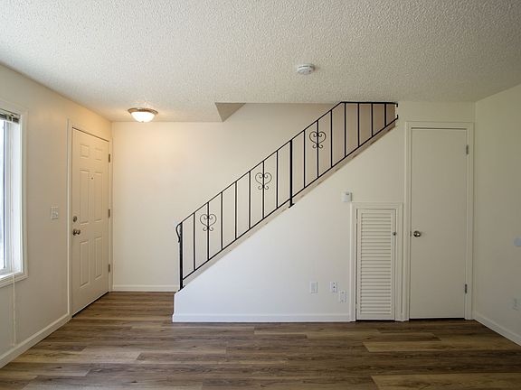 4th image of 3595 Cedaroak Dr #23