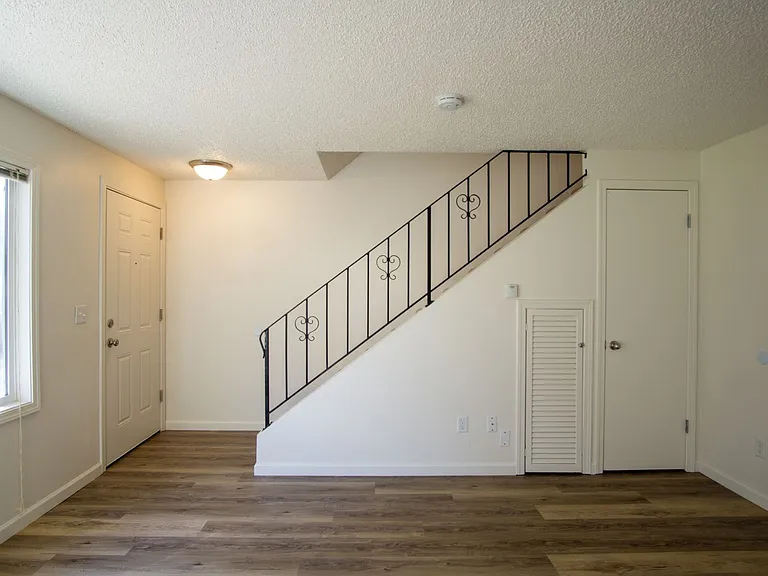 3595 Cedaroak Dr #23 — Photo 4