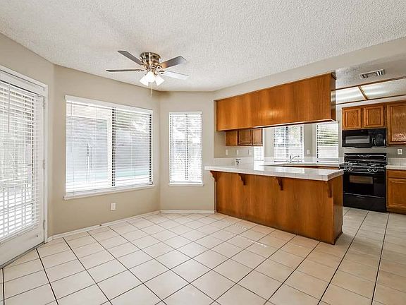5th image of 4547 Grandview Dr #C3