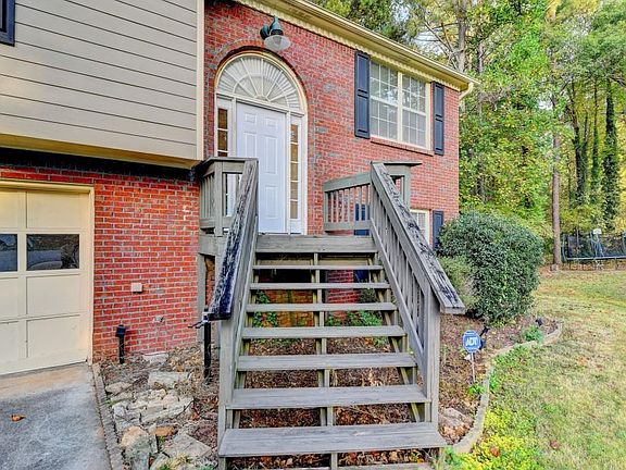 2nd image of 478 Padens Valley Ct