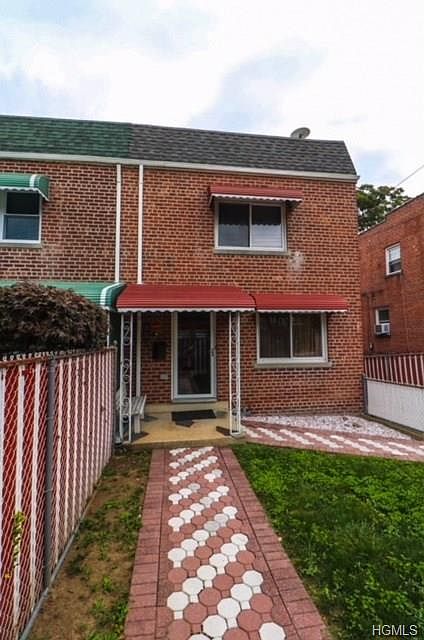1st image of 3018 Radcliff Ave