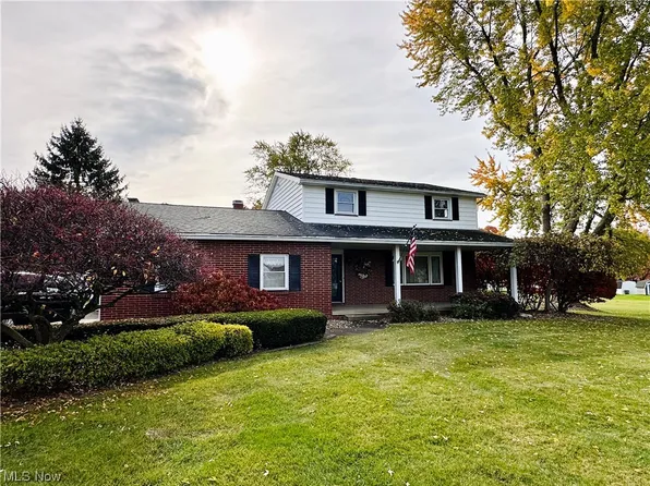 1605 Niles Vienna Rd, Niles, OH 44446