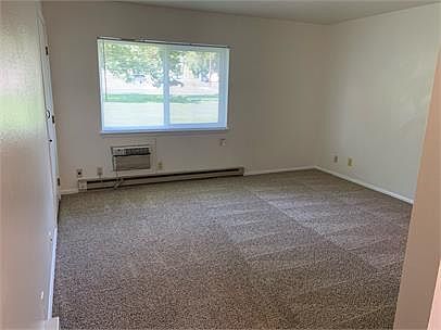 4th image of 1135 American Legion Blvd