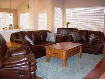 4th image of 816 Banbury Ct