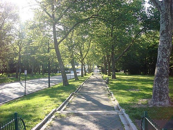 Abundant walking paths, huge and popular children's playgrou