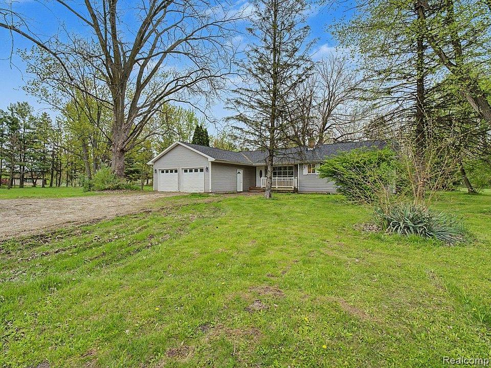 1st image of 11414 N Lewis Rd