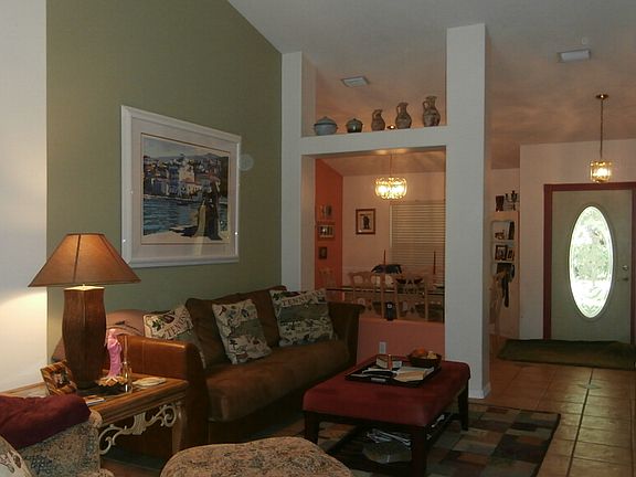 3rd image of 9445 Periwinkle Dr