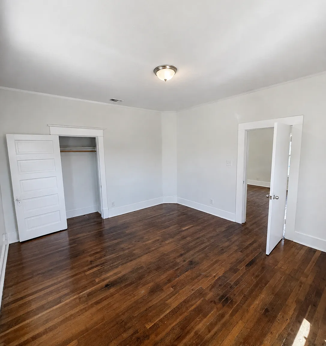 3 bed, 1344 sqft, $2,000 — Photo 2