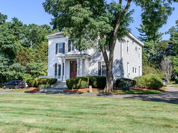 219 Pond St APT 1, Natick, MA 01760