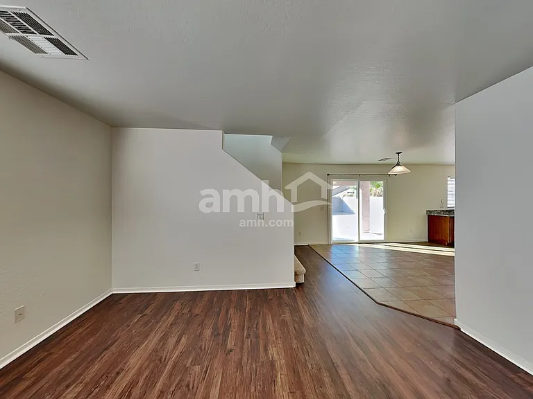 21967 W Sonora St — Photo 4