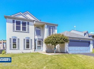 609 Anderson Dr, Lake In The Hills, IL 60156