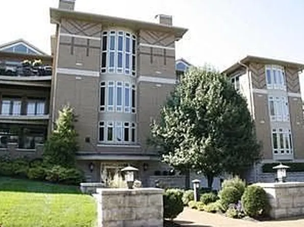 7310 Forsyth Blvd APT 303, Saint Louis, MO 63105